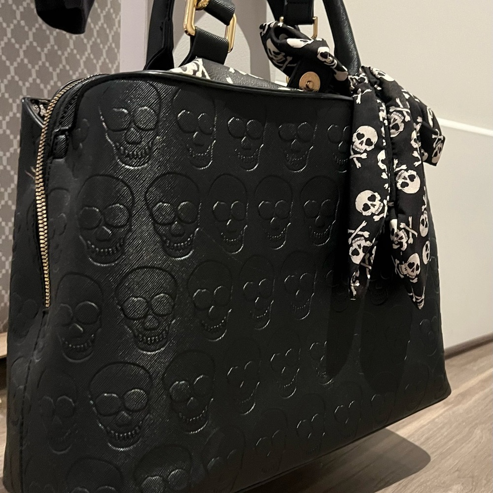 Betsey Johnson Black Skull Embossed Shoulder Bag